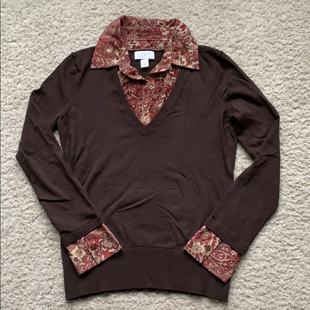 🍃Ann Taylor LOFT V neck light sweater